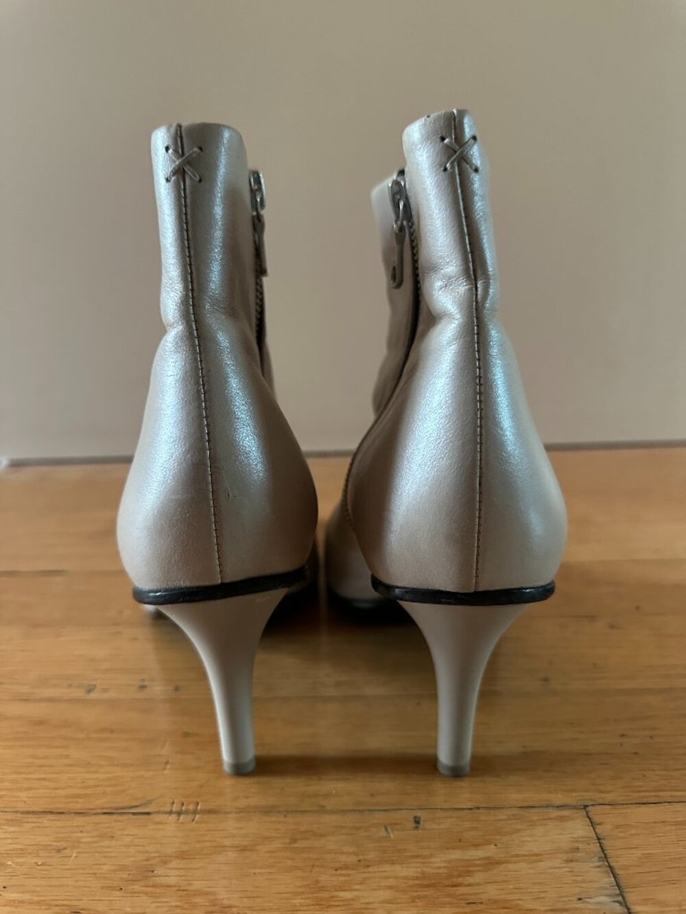 Rag and bone light grey ankle heeled boots, 7